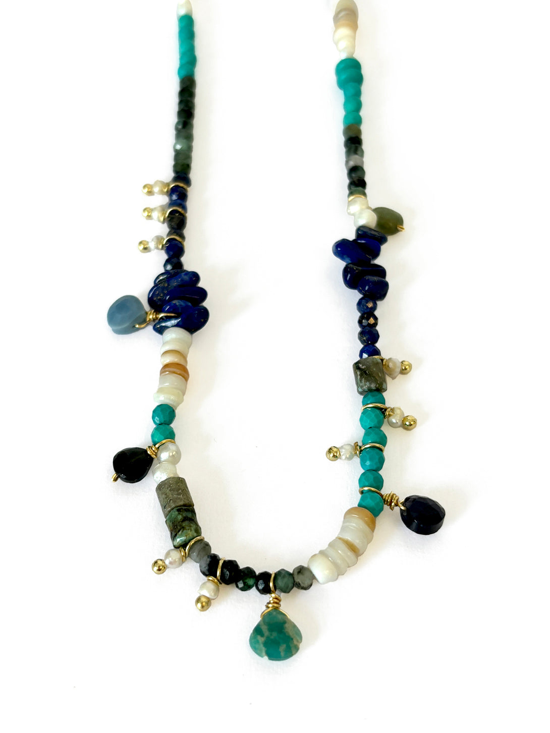 Beaded Short Blue Necklace | Queen Magpie.